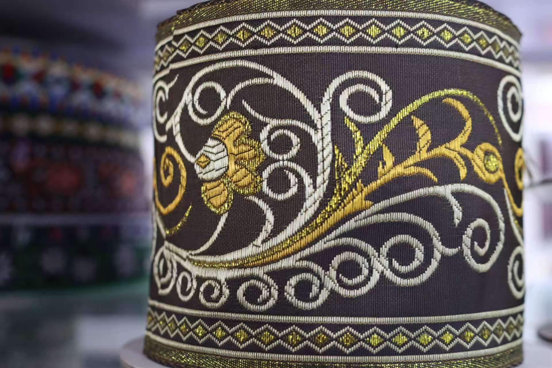 破解织带行业三大痛点：4V全场景解决方案如何重构辅料供应链价值？