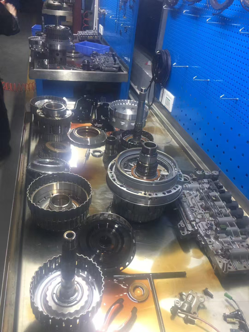 自动变速箱维修组装