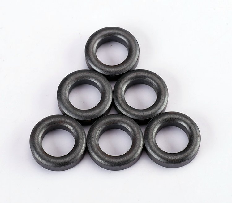 破解铁氧体功率磁环绝缘痛点：‘三维协同’方法论如何实现效率与性能双提升？