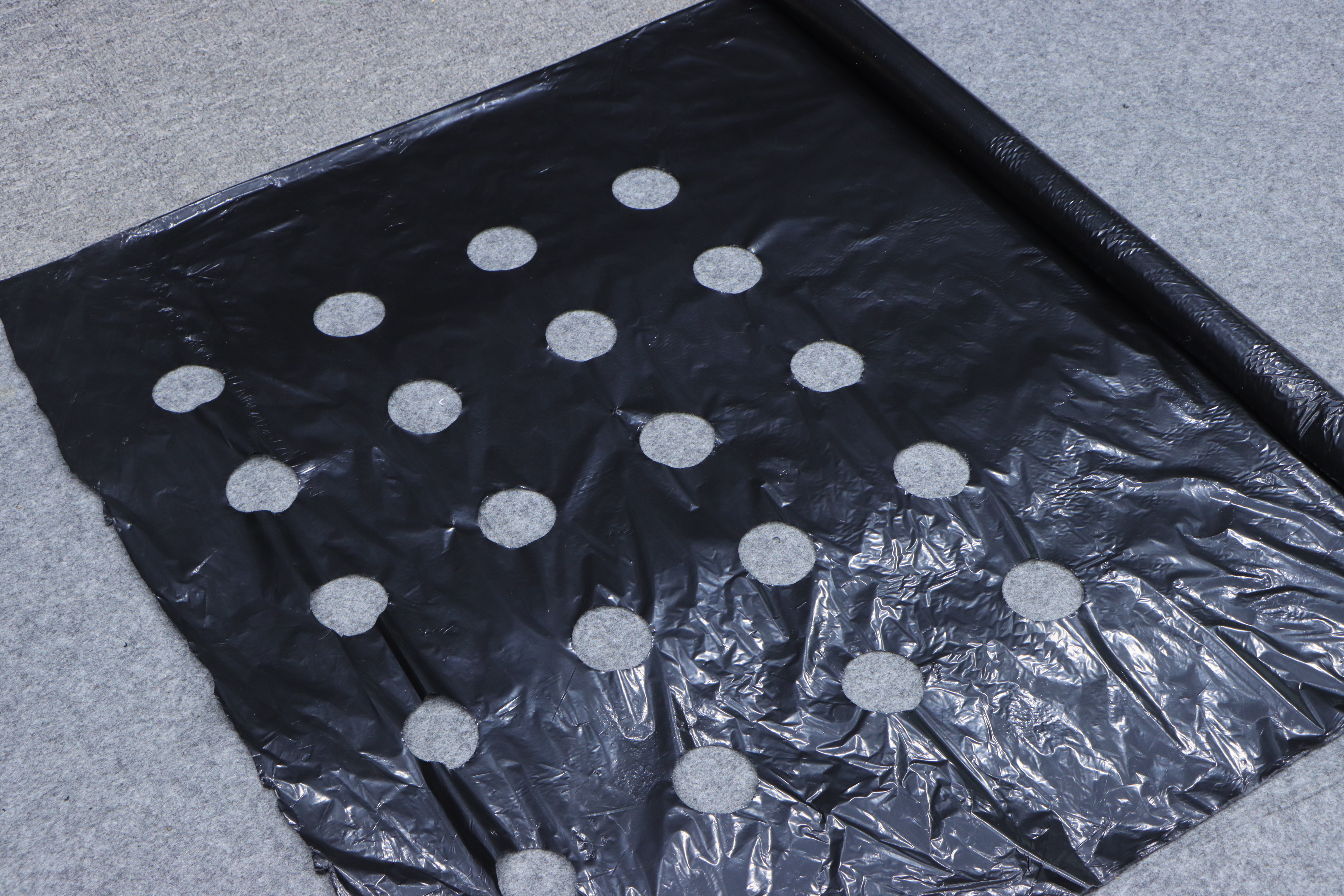 打孔地膜破局：阿尔发4P精准覆盖方法论如何解决种植痛点？