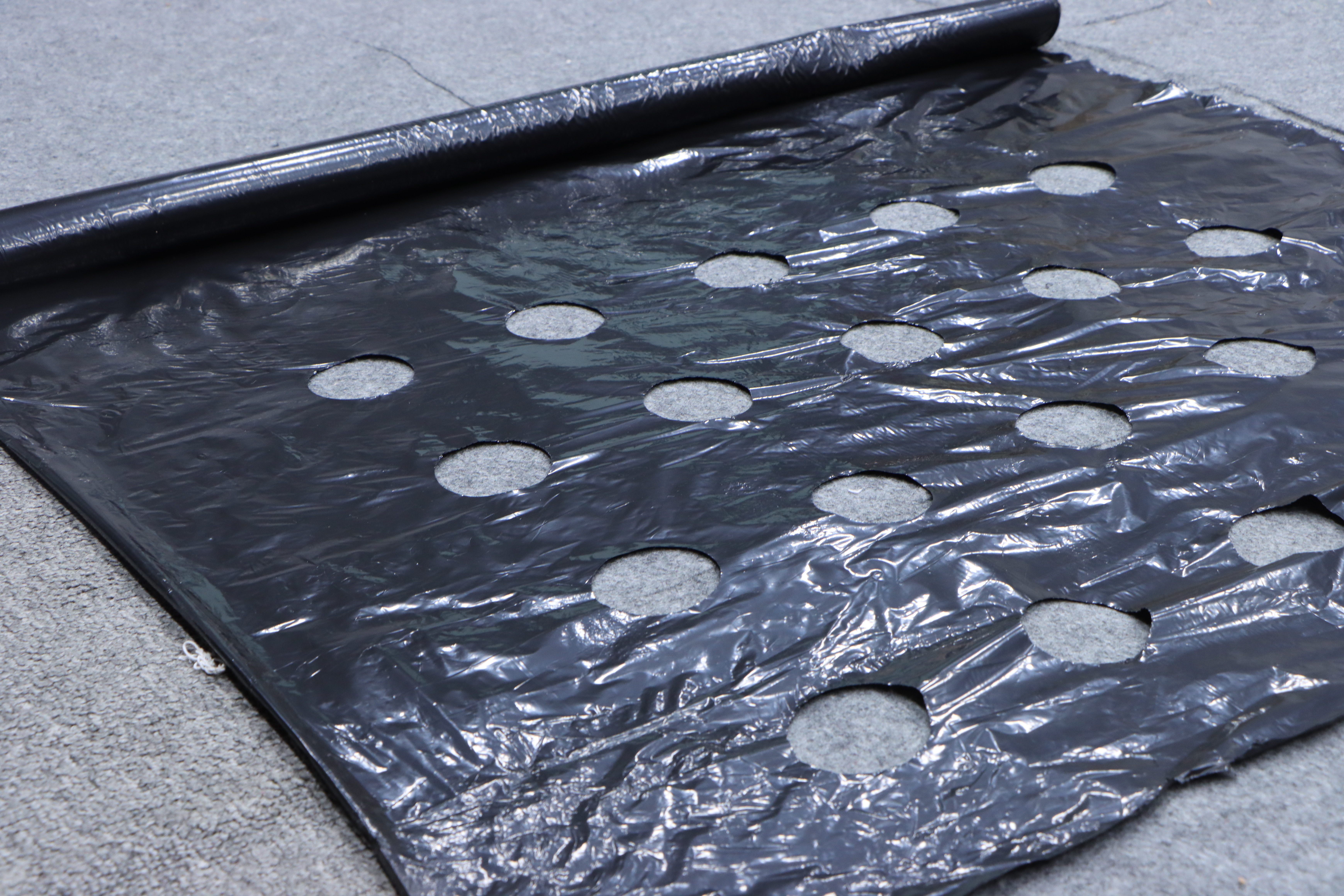 2025打孔地膜深度选型指南：不同种植需求如何匹配最佳方案？