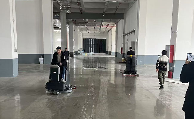 车间保洁