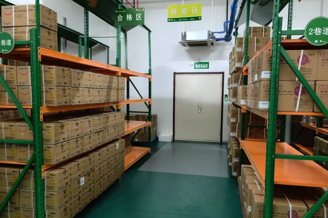 【深度解析】智能仓储技术：核心原理、优势与落地实践