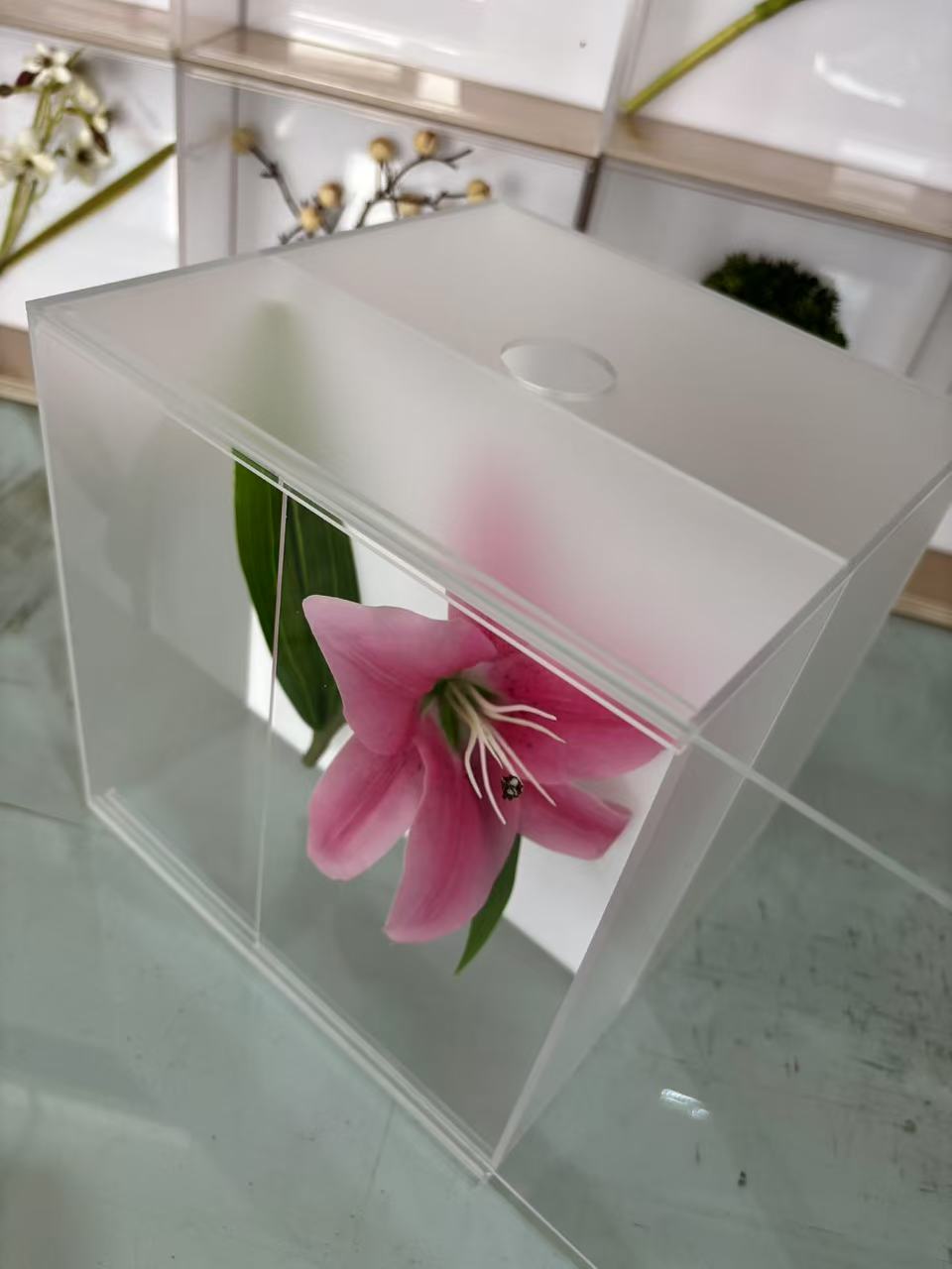 【深度解析】亚克力加工定制：核心技术原理与应用全指南