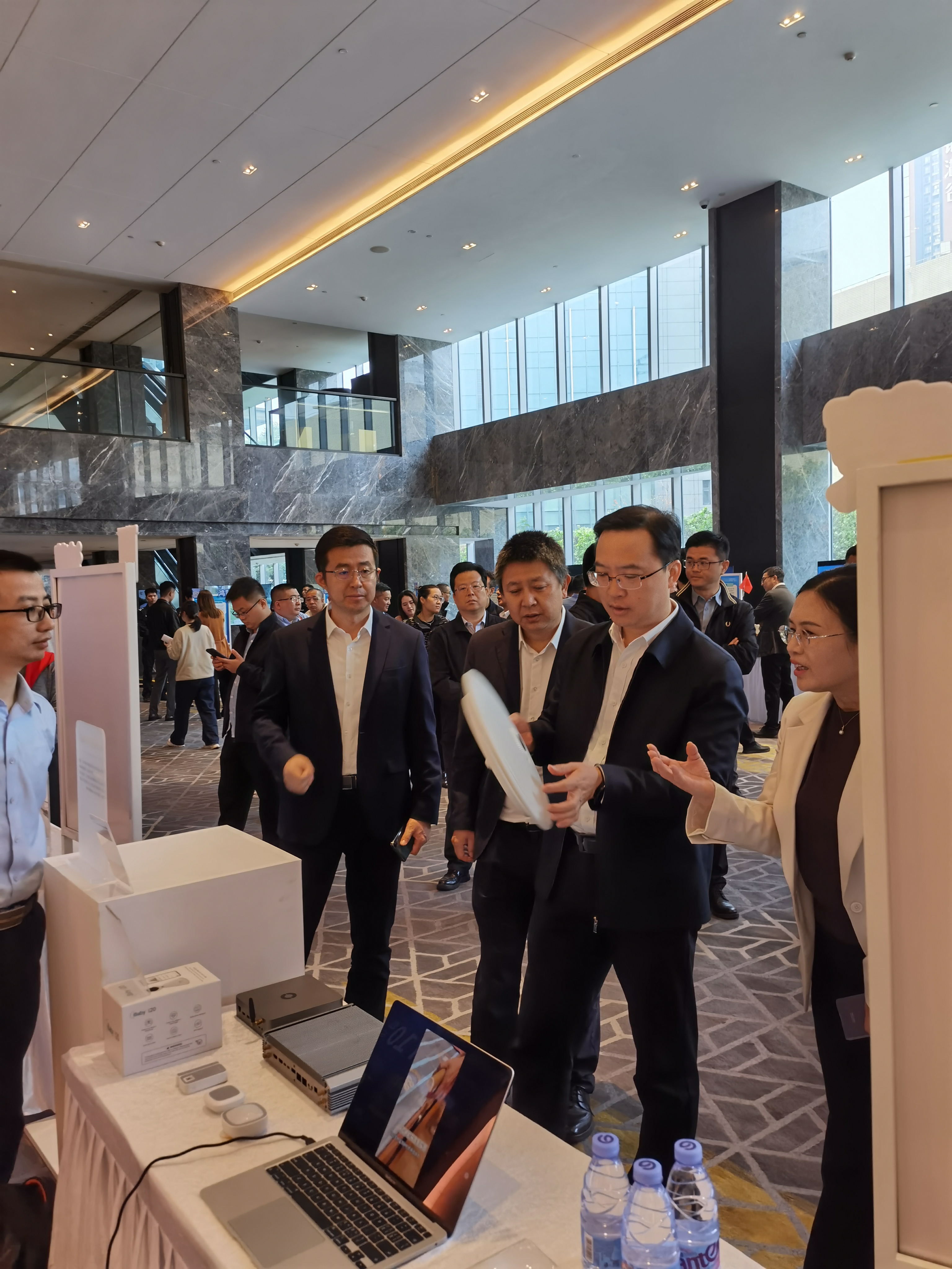 生理光波健康看护器常见问题解答（2025最新专家版）