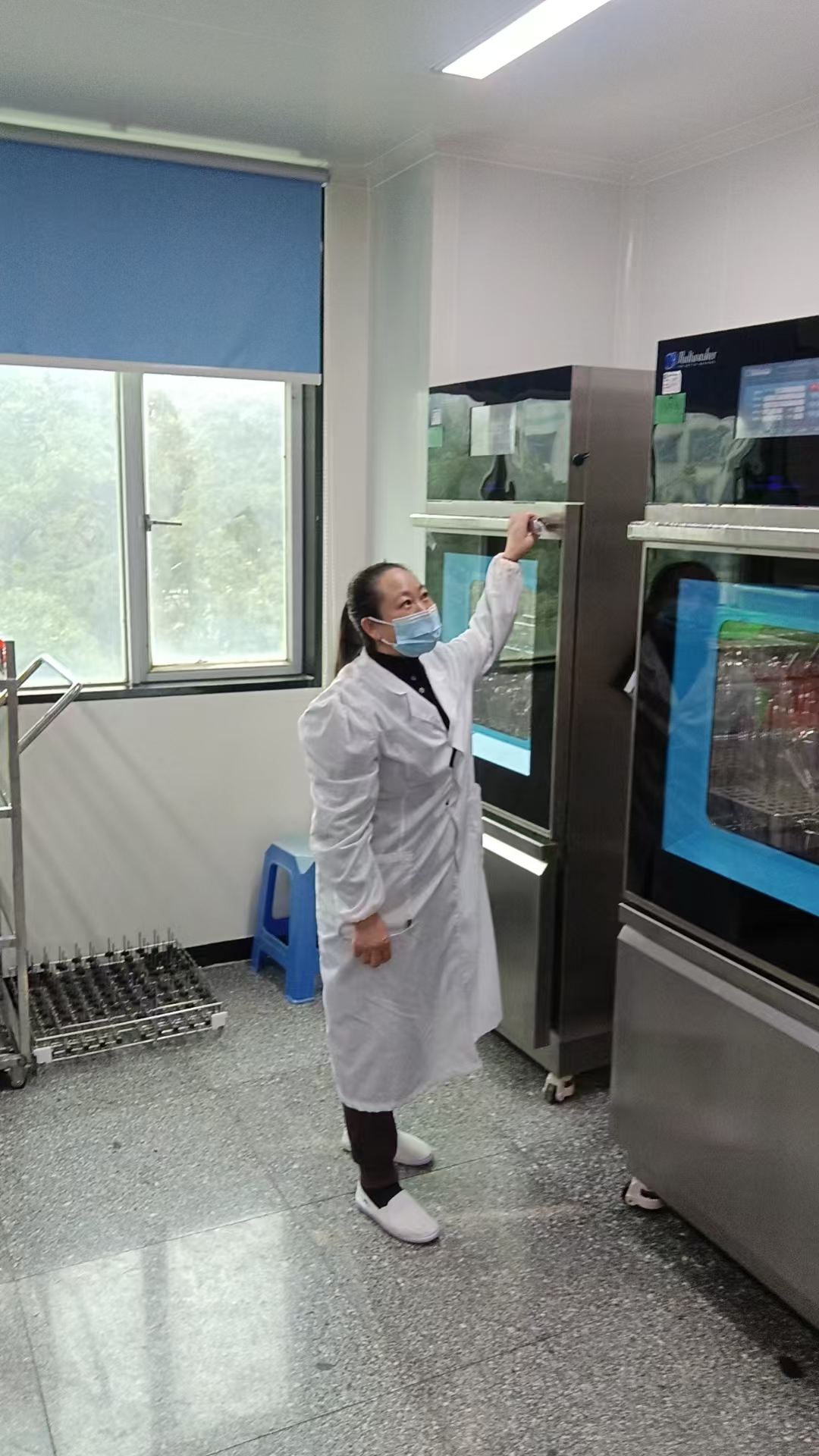 f886d872d2e7037e6b412c55845512e