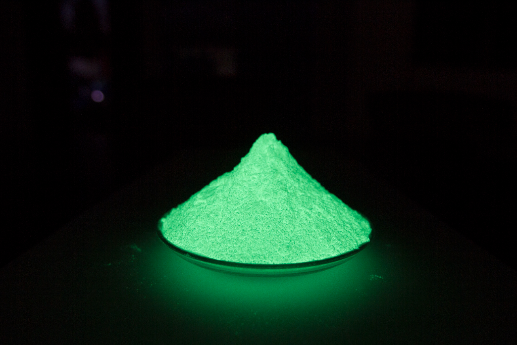 9317防水夜光粉300目发光时