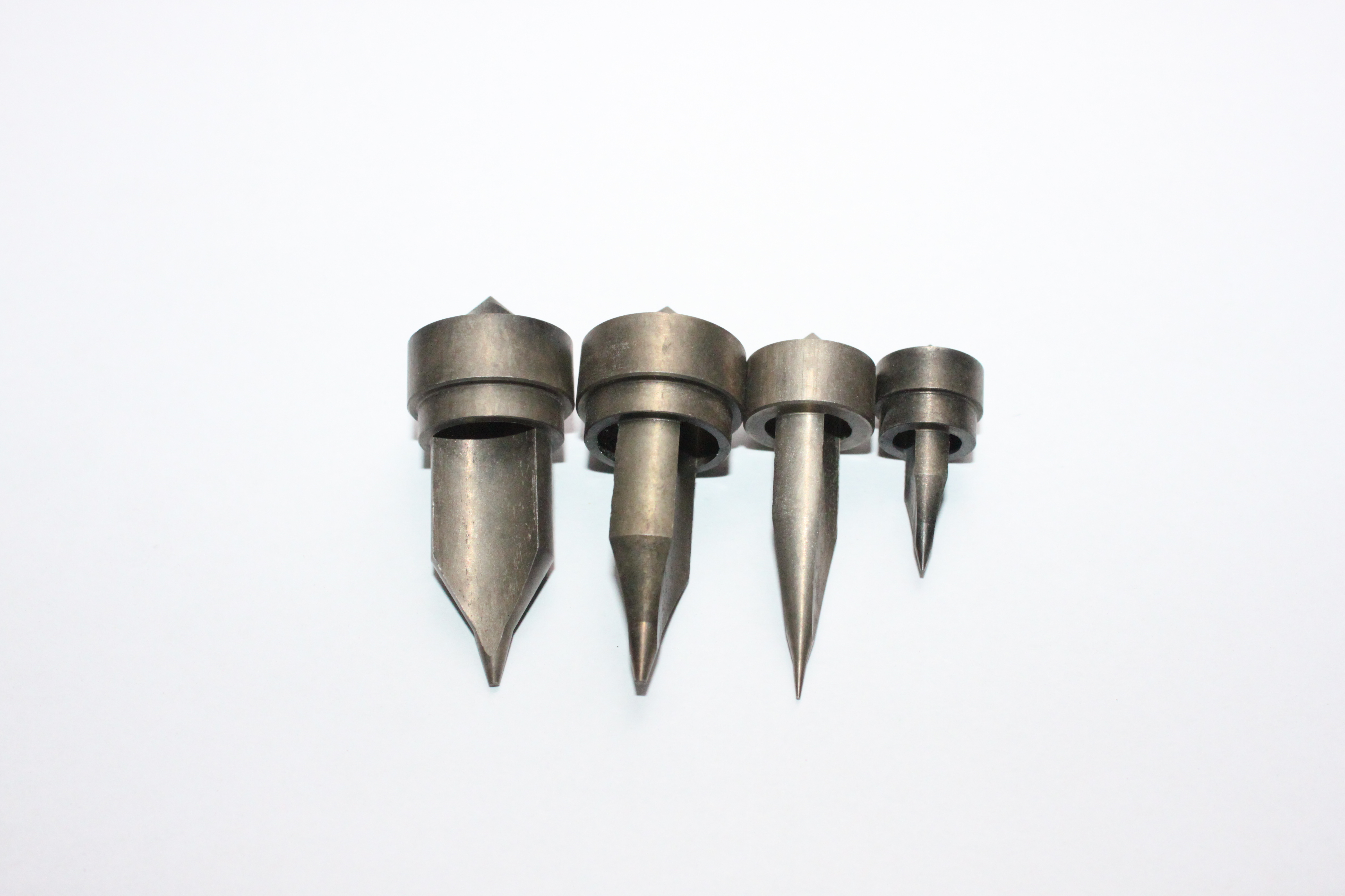 热流道钼合金喷嘴复合渗硼处理