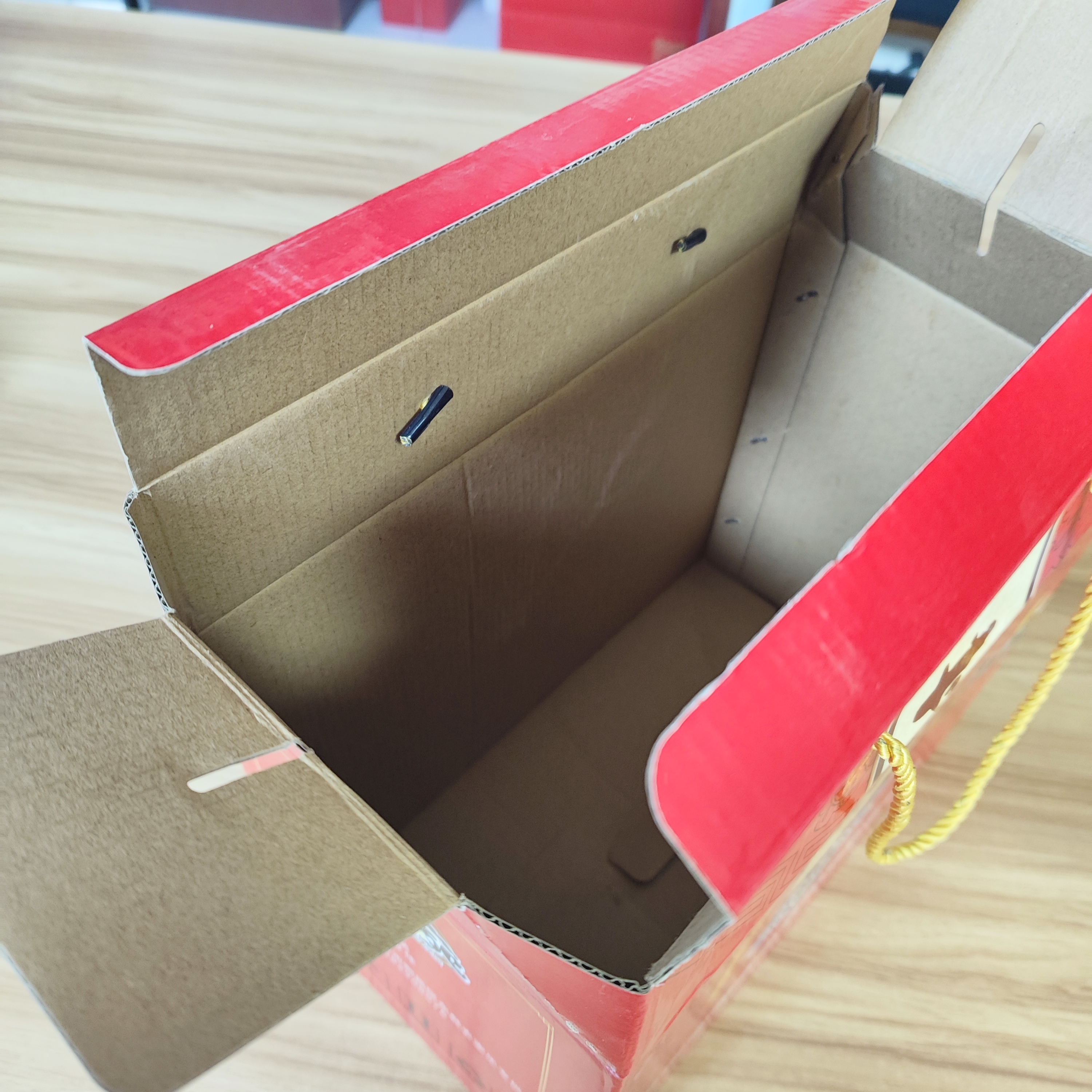 牛羊肉包装盒选购指南：从锁鲜到运输的全链路决策框架