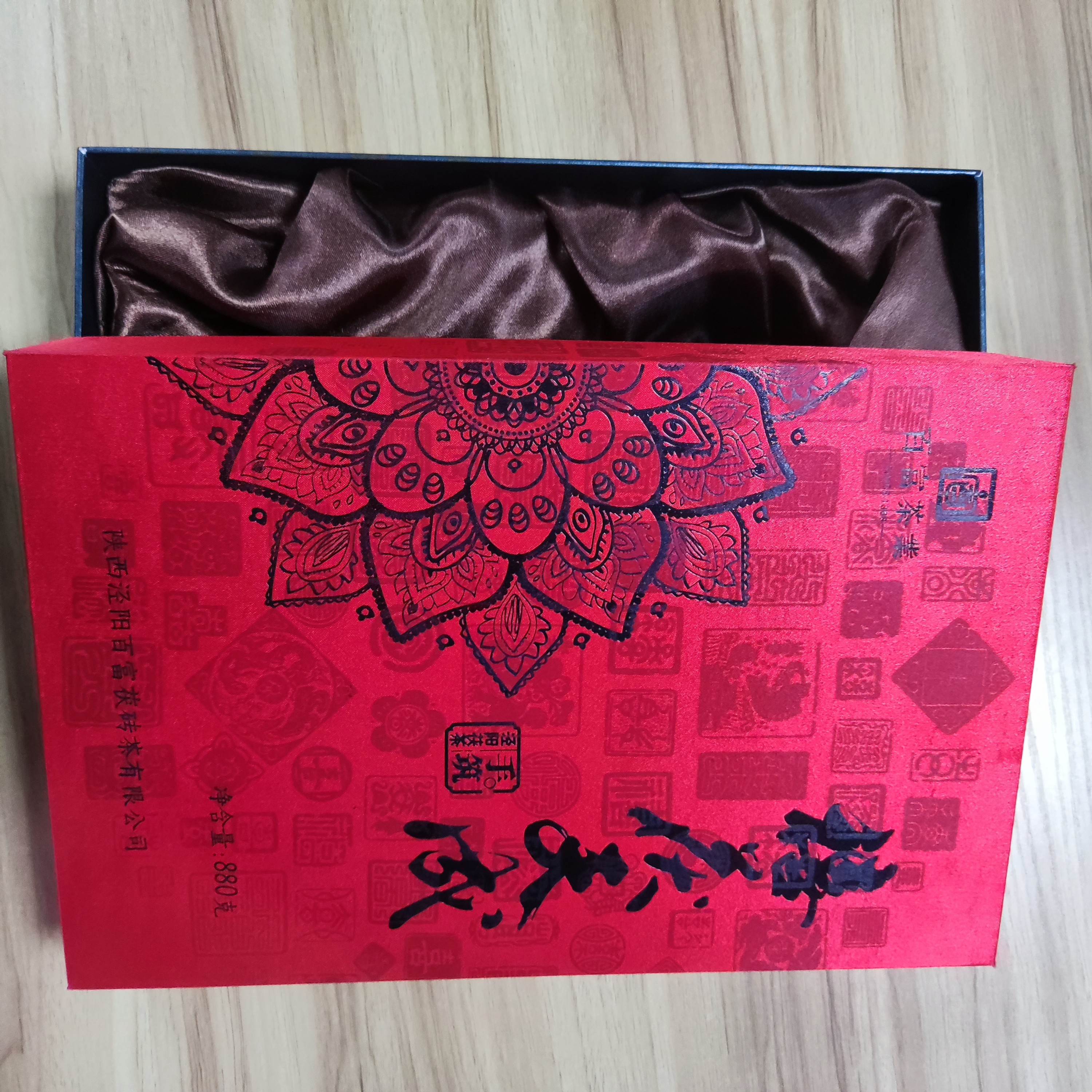 破解年货包装困局：‘三维赋能定制法’如何让你的礼盒成为春节爆款？